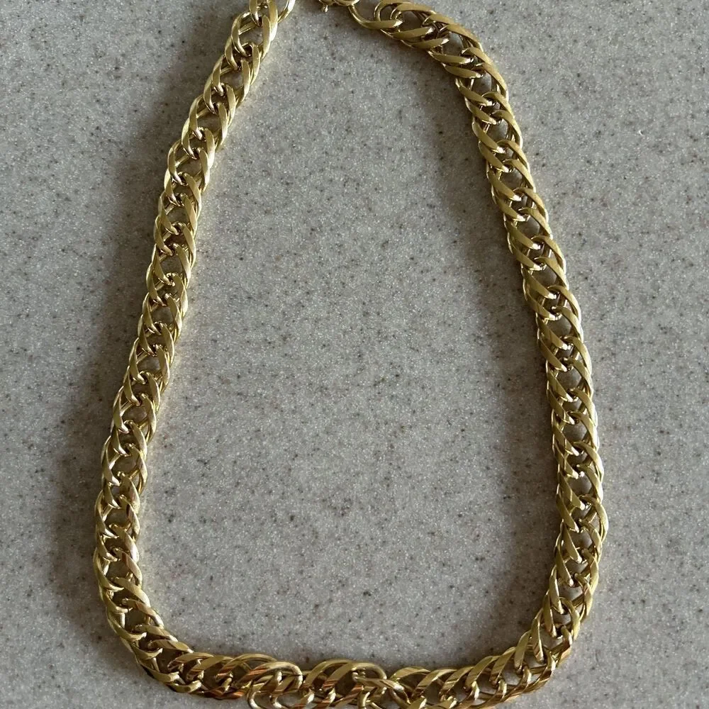 Vintage Gold Tone Chunky 18
